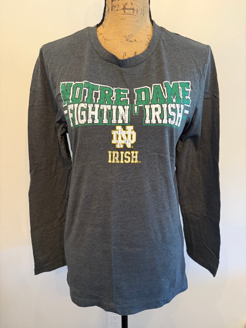 Notre Dame Fighting Irish Women's Long Sleeve Shirt Size Small
